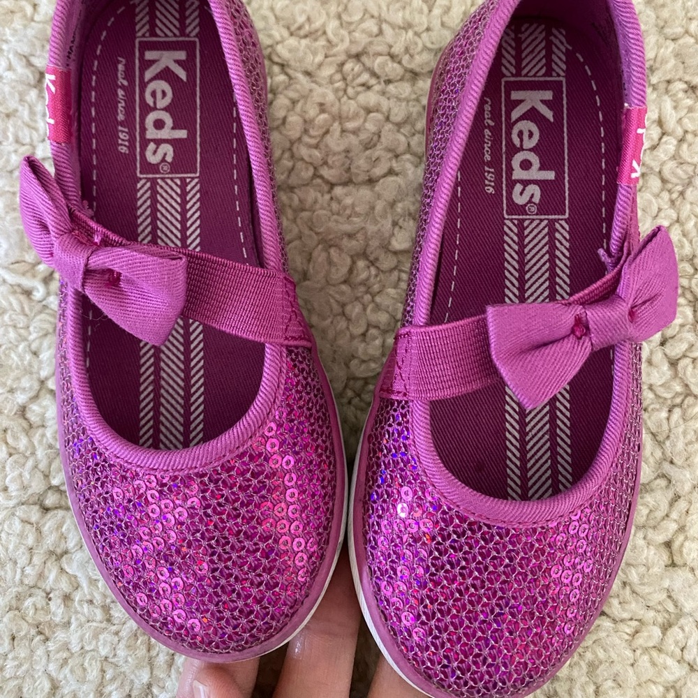 KEDS Champion MJ Fuchsia. Size 8
